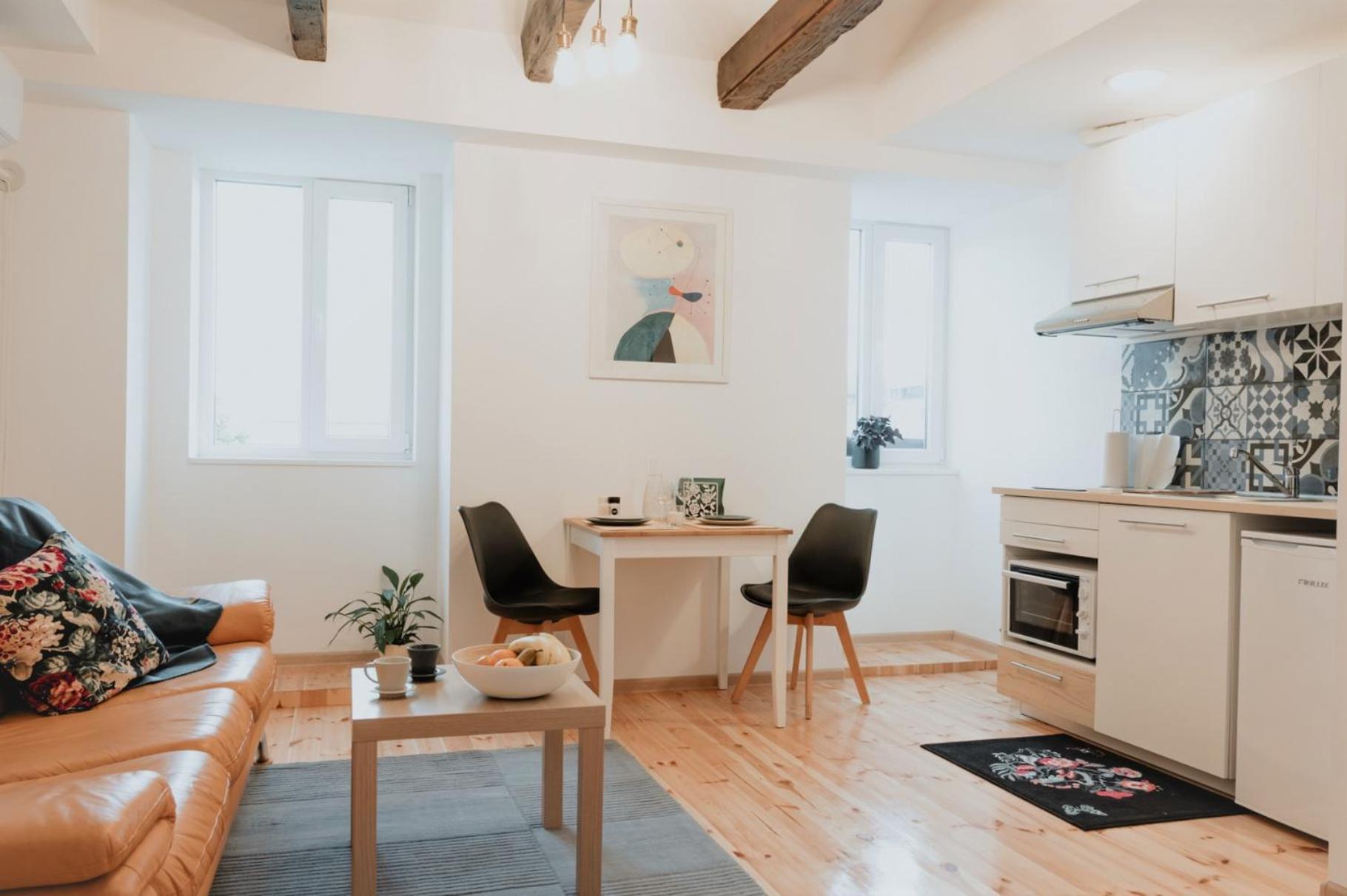 Artiesta - 5 Apartments Софія Екстер'єр фото
