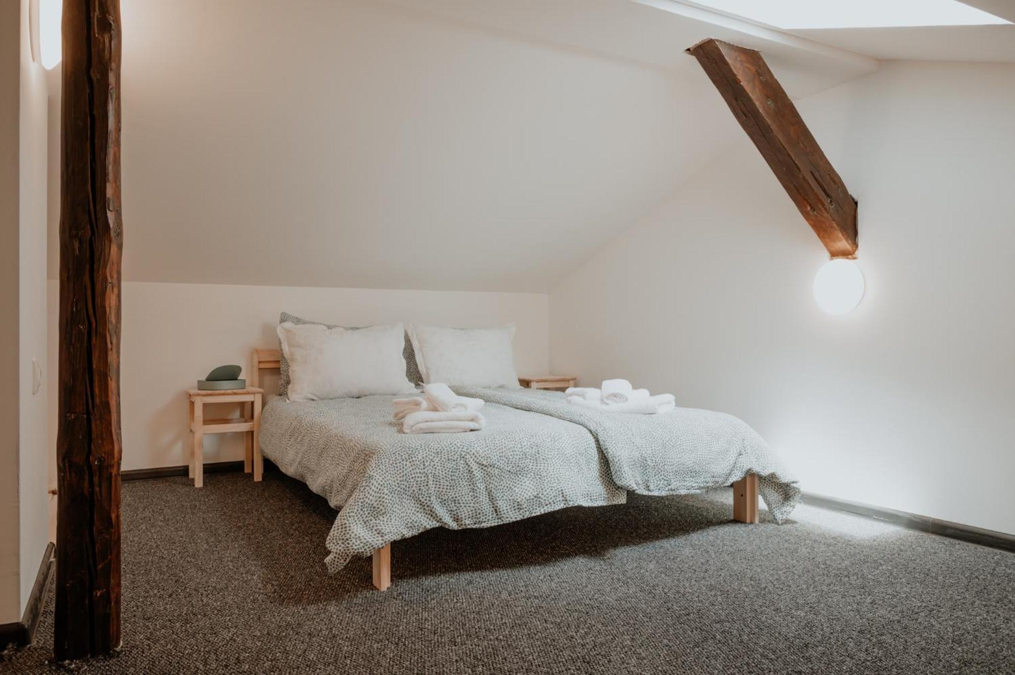 Artiesta - 5 Apartments Софія Екстер'єр фото