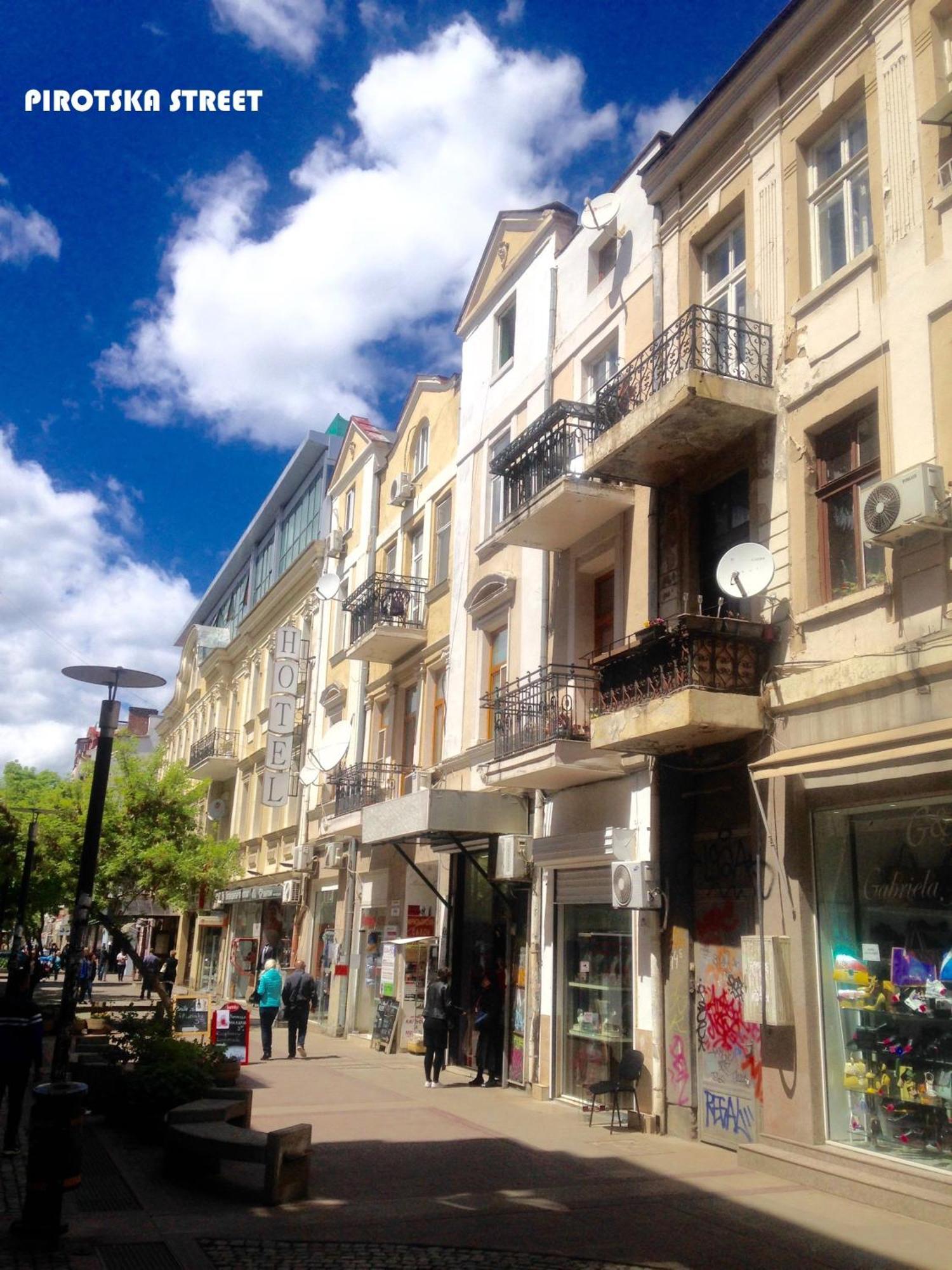 Artiesta - 5 Apartments Софія Екстер'єр фото